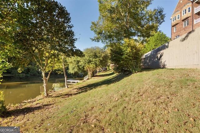 55 Rocky Circle NE, White, GA 30184
