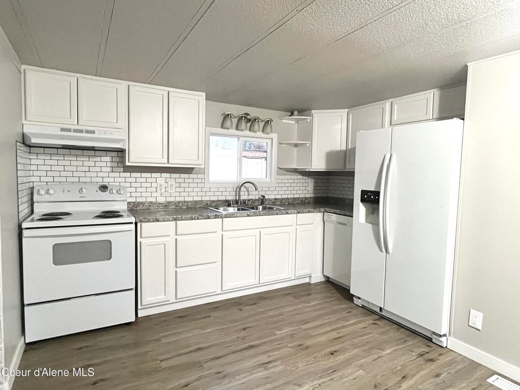 112 N Cambie St, Post Falls, ID 83854 photo 4