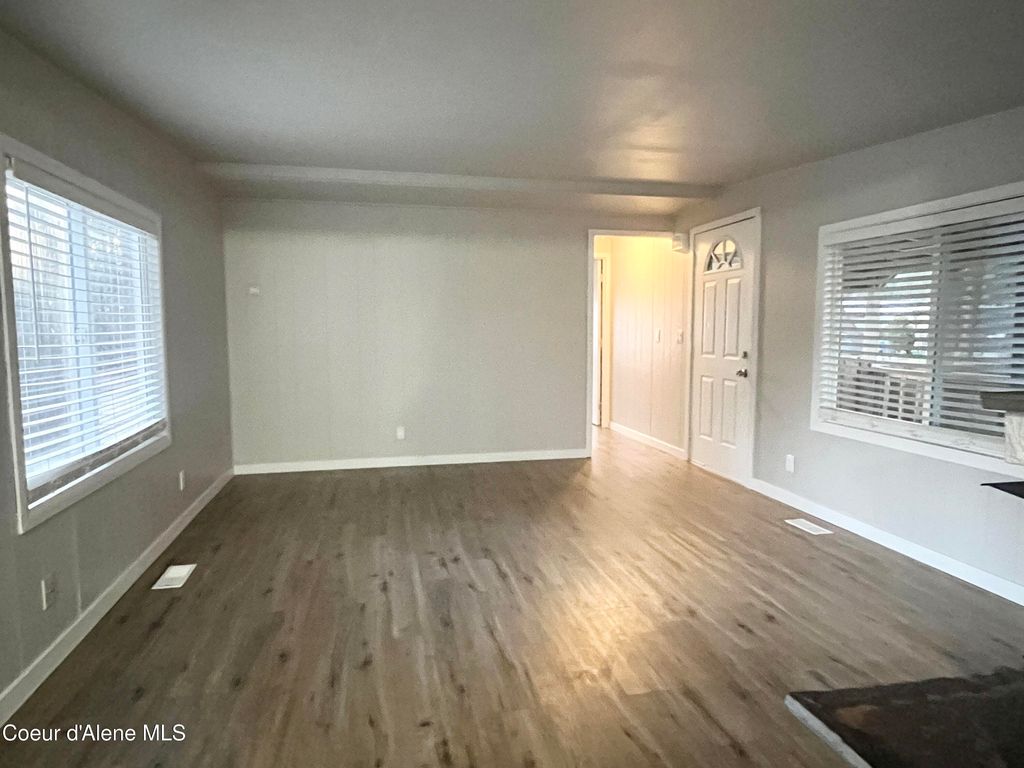 112 N Cambie St, Post Falls, ID 83854 photo 5