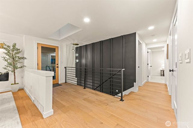 2404 127th Avenue SE, Bellevue, WA 98005