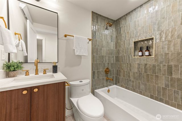 2404 127th Avenue SE, Bellevue, WA 98005