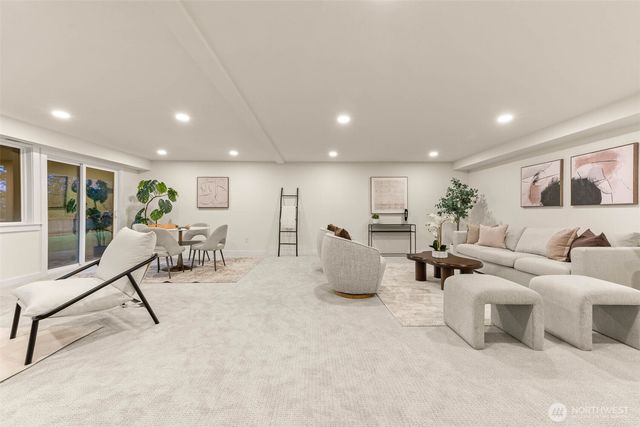 2404 127th Avenue SE, Bellevue, WA 98005