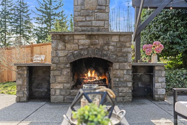 2404 127th Avenue SE, Bellevue, WA 98005