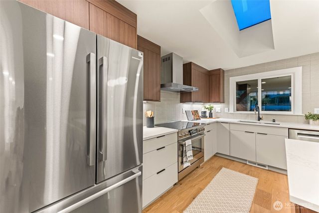 2404 127th Avenue SE, Bellevue, WA 98005