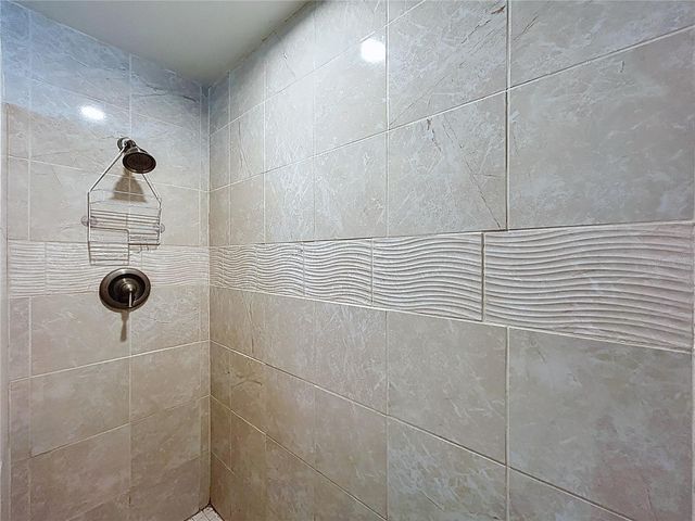 8505 JOLLY ROGER DRIVE, Hudson, FL 34667