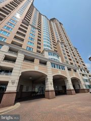 100 HARBORVIEW DR #906, Baltimore, MD 21230