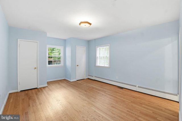 2913 CLEAVE DR, Falls Church, VA 22042
