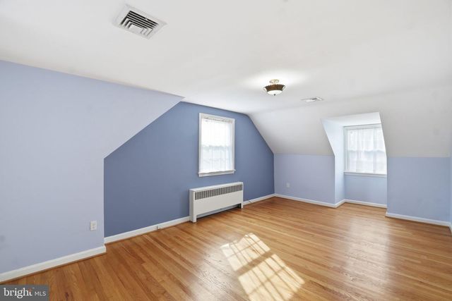 2913 CLEAVE DR, Falls Church, VA 22042