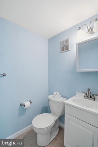2913 CLEAVE DR, Falls Church, VA 22042