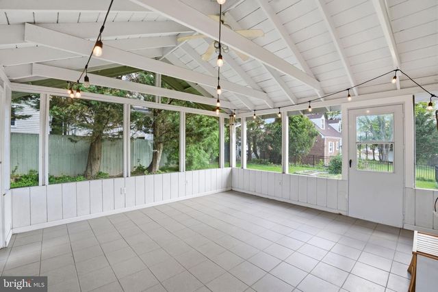 2913 CLEAVE DR, Falls Church, VA 22042
