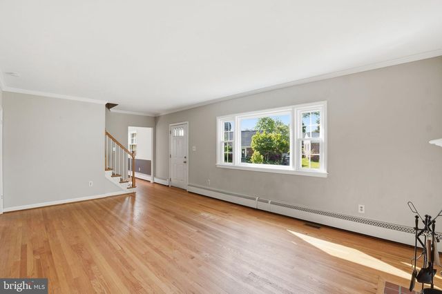 2913 CLEAVE DR, Falls Church, VA 22042