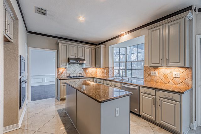 1907 New Haven Road, Grapevine, TX 76051