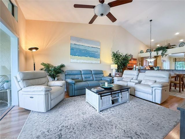 12170 Kelly Greens BLVD 89, Fort Myers, FL 33908