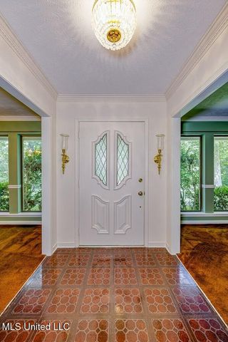 105 Robinhood Road, Vicksburg, MS 39180
