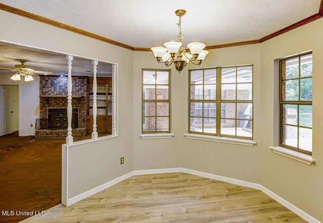 105 Robinhood Road, Vicksburg, MS 39180
