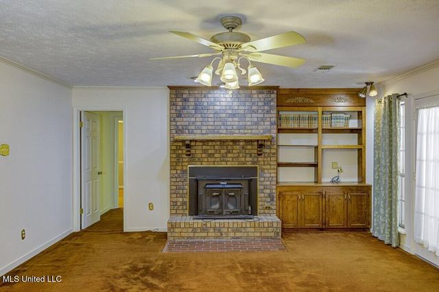 105 Robinhood Road, Vicksburg, MS 39180