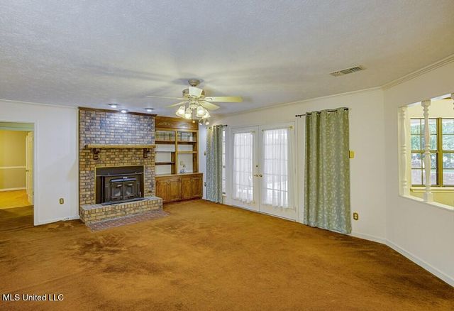 105 Robinhood Road, Vicksburg, MS 39180