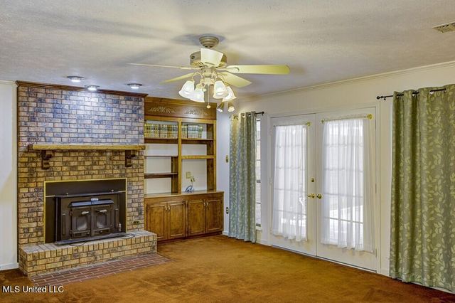 105 Robinhood Road, Vicksburg, MS 39180