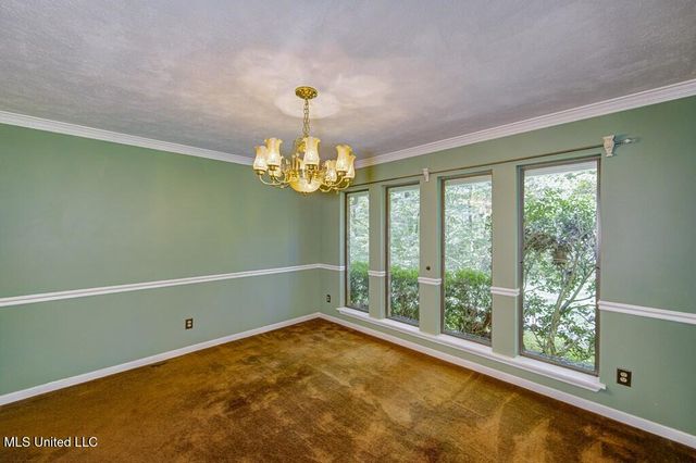 105 Robinhood Road, Vicksburg, MS 39180