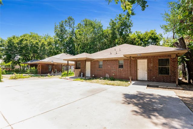 313 Isbell Road 313/315, Fort Worth, TX 76114
