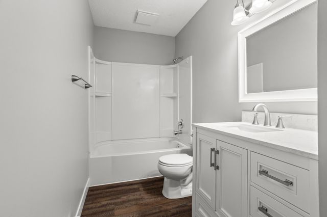 431 5th Avenue E 1, West Fargo, ND 58078