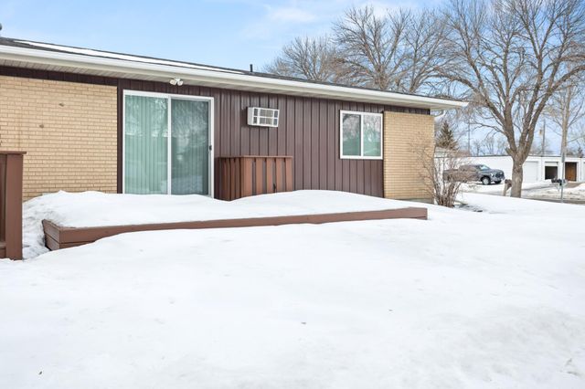 431 5th Avenue E 1, West Fargo, ND 58078