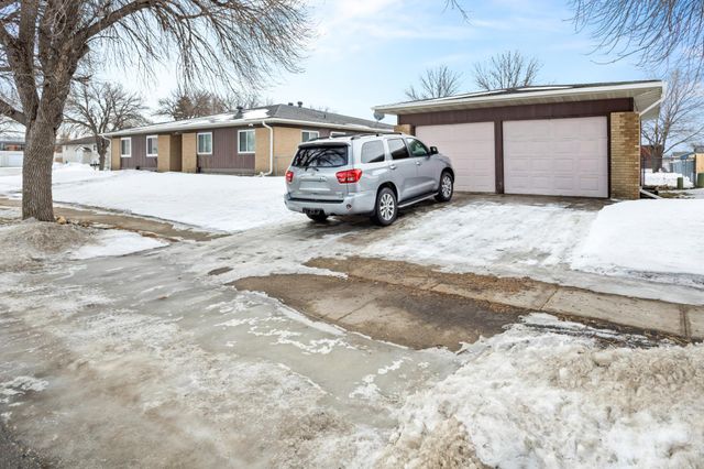 431 5th Avenue E 1, West Fargo, ND 58078