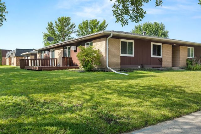 431 5th Avenue E 1, West Fargo, ND 58078