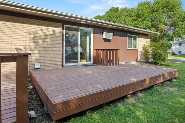 431 5th Avenue E 1, West Fargo, ND 58078