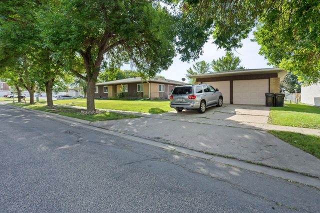 431 5th Avenue E 1, West Fargo, ND 58078