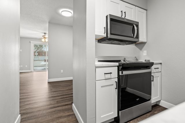 431 5th Avenue E 1, West Fargo, ND 58078