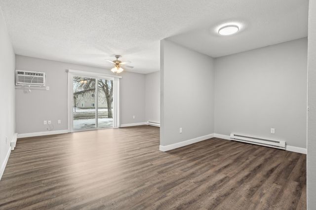 431 5th Avenue E 1, West Fargo, ND 58078