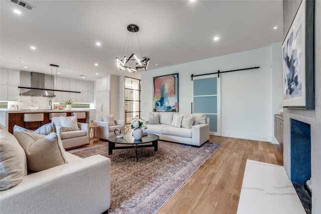 5111 W Amherst Avenue, Dallas, TX 75209