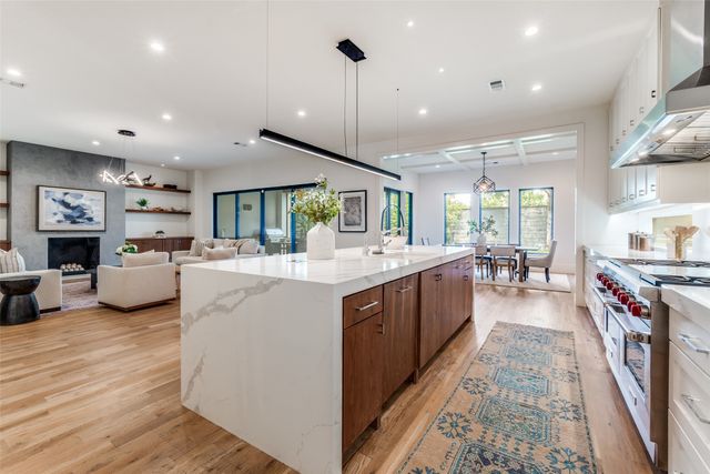 5111 W Amherst Avenue, Dallas, TX 75209