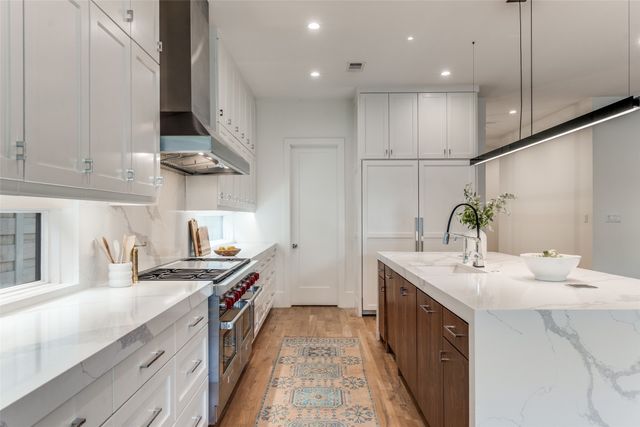 5111 W Amherst Avenue, Dallas, TX 75209