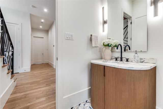 5111 W Amherst Avenue, Dallas, TX 75209