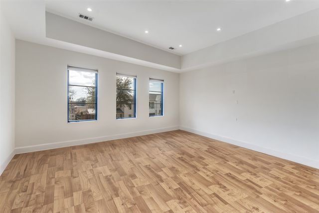 5111 W Amherst Avenue, Dallas, TX 75209