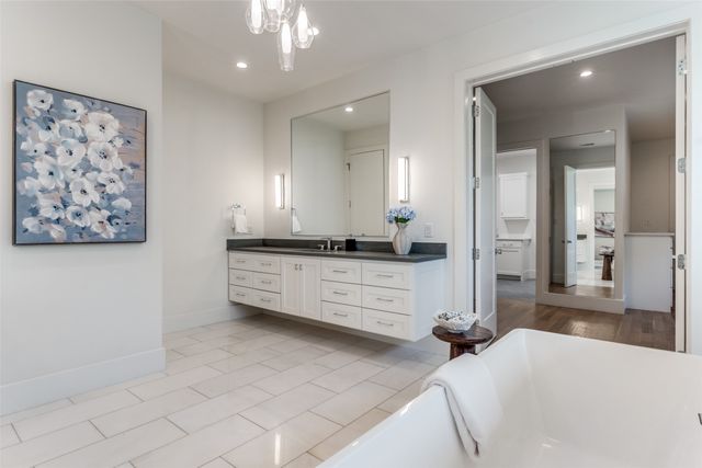 5111 W Amherst Avenue, Dallas, TX 75209