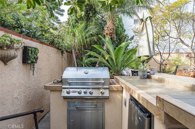 9601 Jura Drive, Huntington Beach, CA 92646