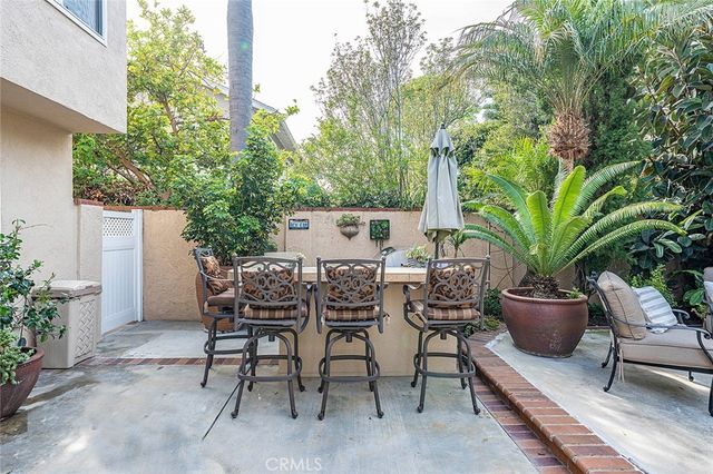 9601 Jura Drive, Huntington Beach, CA 92646