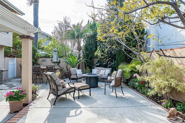 9601 Jura Drive, Huntington Beach, CA 92646