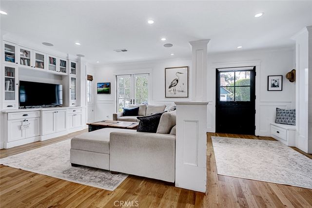 1717 Pacific Ave, Manhattan Beach, CA 90266