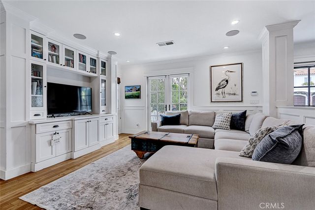 1717 Pacific Ave, Manhattan Beach, CA 90266