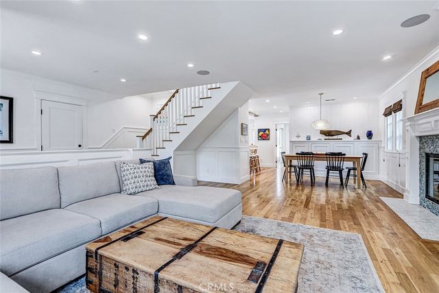 1717 Pacific Ave, Manhattan Beach, CA 90266