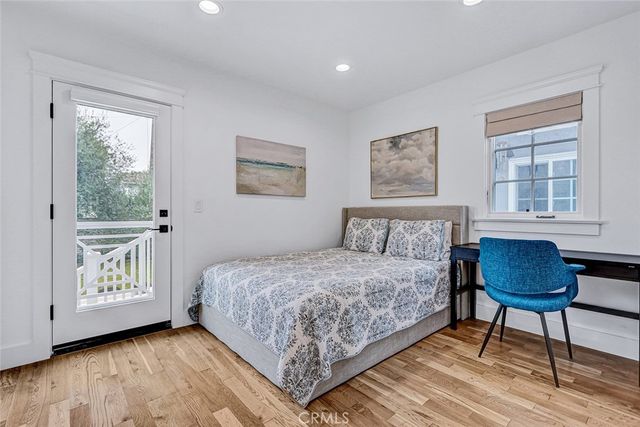 1717 Pacific Ave, Manhattan Beach, CA 90266