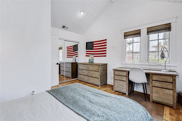 1717 Pacific Ave, Manhattan Beach, CA 90266