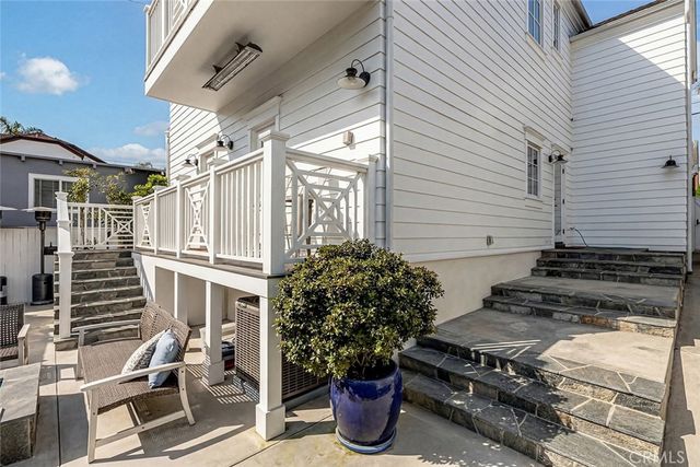 1717 Pacific Ave, Manhattan Beach, CA 90266