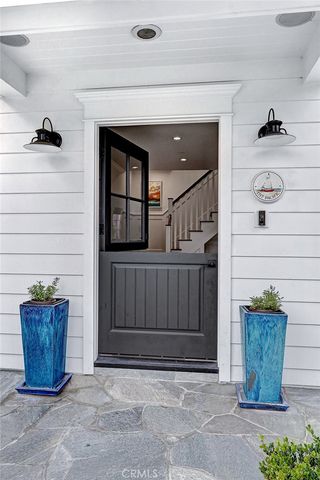 1717 Pacific Ave, Manhattan Beach, CA 90266