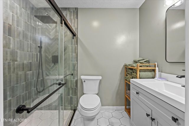 624 Sue Drive, Kodak, TN 37764