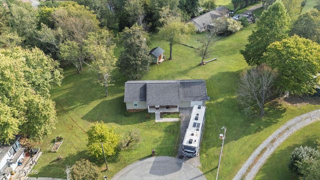 624 Sue Drive, Kodak, TN 37764